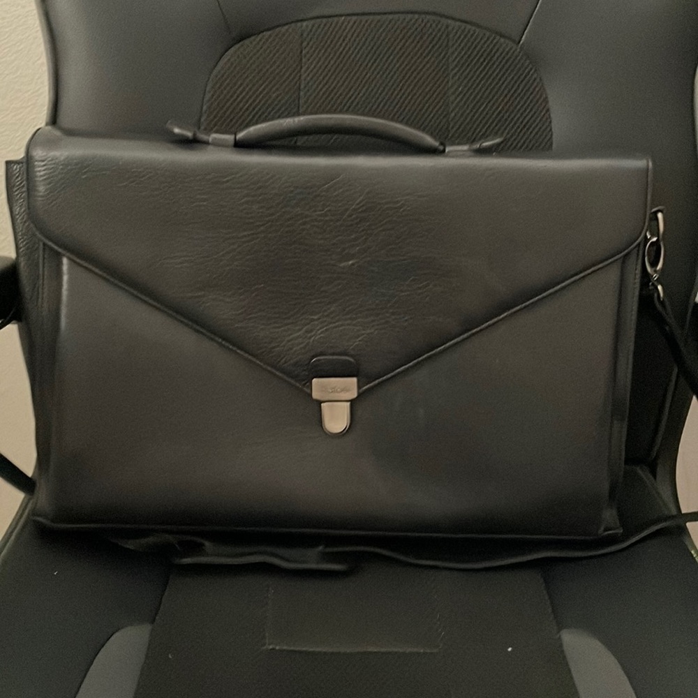 Vintage Rafael Black Leather Crossbody Top Handle Messenger/ Briefcase